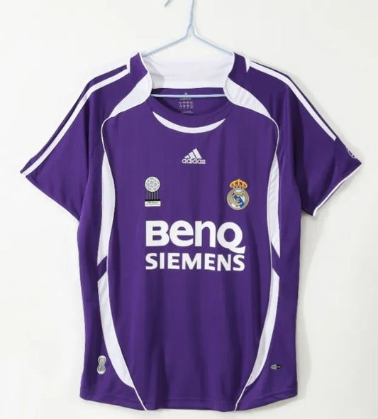 Real Madrid 2006/2007 Away Retro